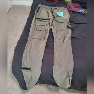 Green cargo pants